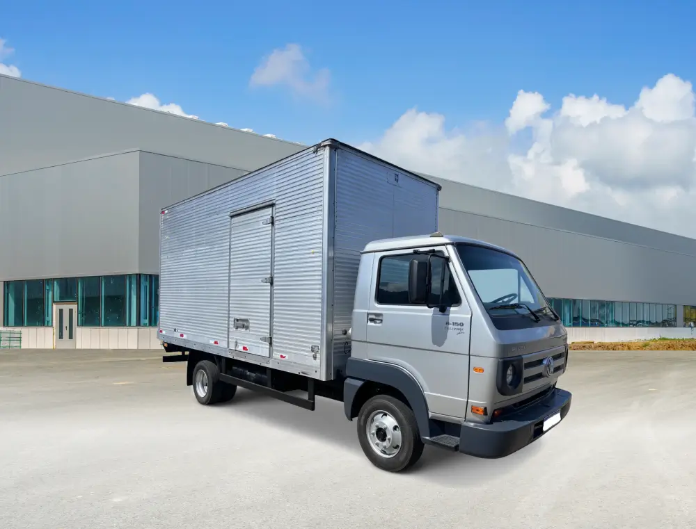 Frente de caminhão truck monitorado