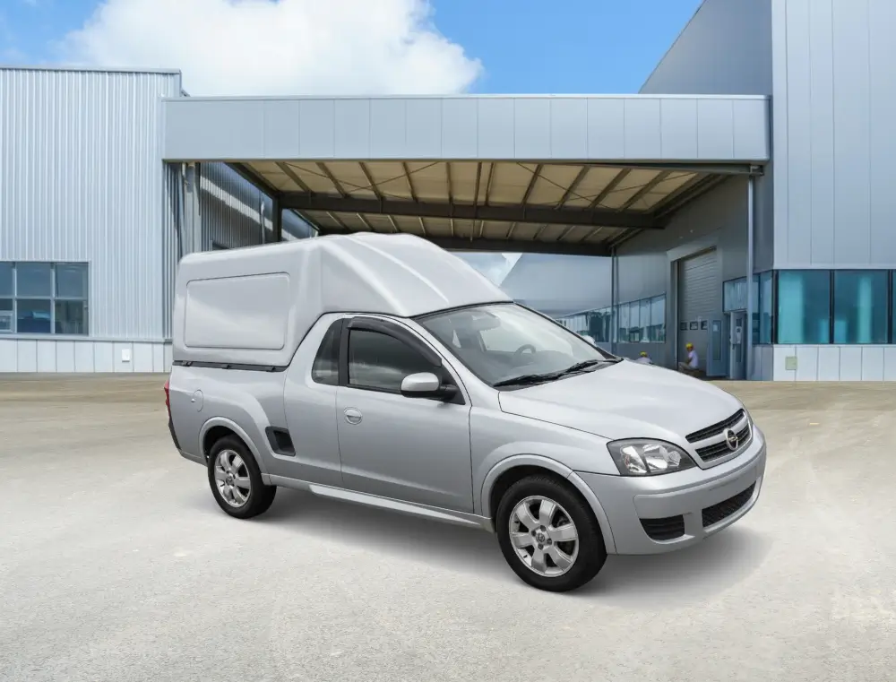 Caminhão baú para grandes volumes logísticos